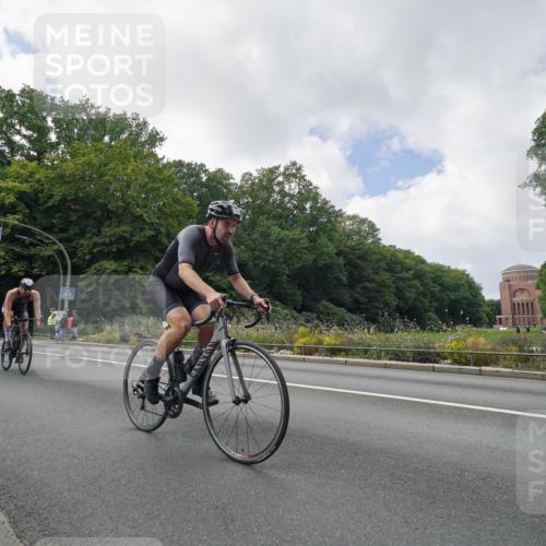 14.09.2025 - Stadtparktriathlon Michael Burmester http://msf.ph/oto/8895428 14.09.2025 13:02:50 Radfahren 1349, 1355, 1367, 1414, 1435, 1477, 1483, 1488, 1492 meine-sportfotos.de