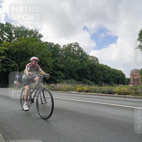 14.09.2025 - Stadtparktriathlon Michael Burmester http://msf.ph/oto/8895444 14.09.2025 13:03:10 Radfahren 1300, 1384, 1407, 1437, 1493 meine-sportfotos.de