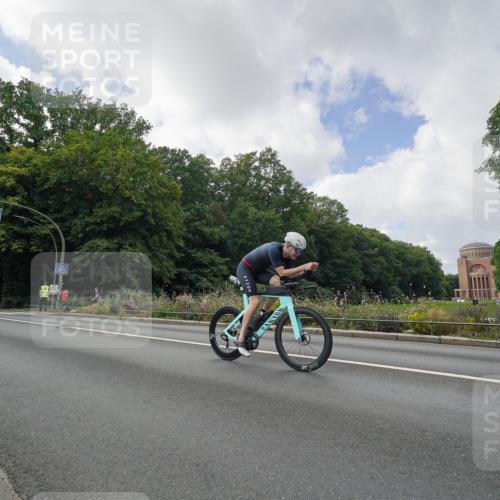 14.09.2025 - Stadtparktriathlon Michael Burmester http://msf.ph/oto/8895450 14.09.2025 13:03:27 Radfahren 1376, 1397, 1473, 1510 meine-sportfotos.de