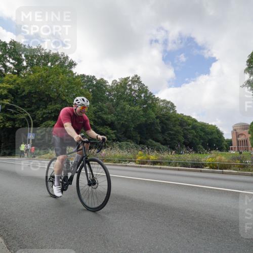 14.09.2025 - Stadtparktriathlon Michael Burmester http://msf.ph/oto/8895453 14.09.2025 13:03:31 Radfahren 1324, 1350, 1376, 1397, 1473, 1510 meine-sportfotos.de