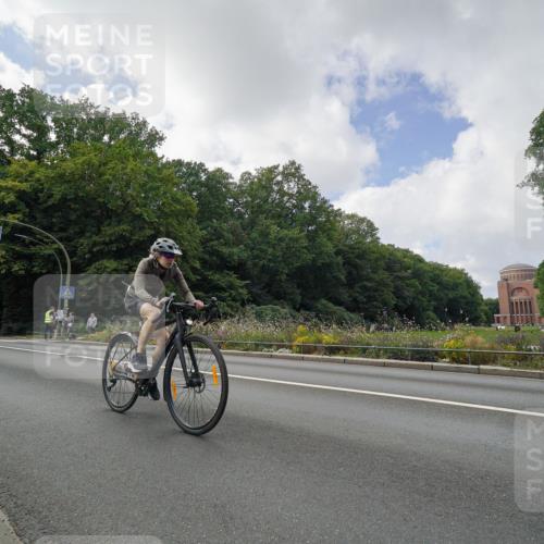 14.09.2025 - Stadtparktriathlon Michael Burmester http://msf.ph/oto/8895456 14.09.2025 13:03:37 Radfahren 1324, 1350, 1357, 1385, 1465, 1473 meine-sportfotos.de