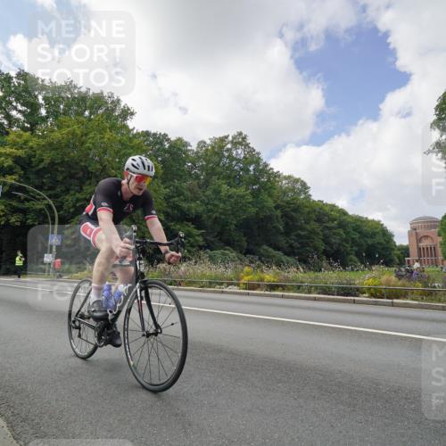 14.09.2025 - Stadtparktriathlon Michael Burmester http://msf.ph/oto/8895470 14.09.2025 13:04:14 Radfahren 1361, 1405, 1490 meine-sportfotos.de