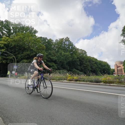 14.09.2025 - Stadtparktriathlon Michael Burmester http://msf.ph/oto/8895476 14.09.2025 13:04:39 Radfahren 1307, 1358, 1423 meine-sportfotos.de