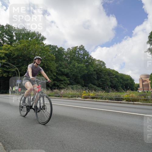 14.09.2025 - Stadtparktriathlon Michael Burmester http://msf.ph/oto/8895480 14.09.2025 13:04:49 Radfahren 1246, 1307, 1358, 1365, 1386, 1455, 1474, 1521 meine-sportfotos.de