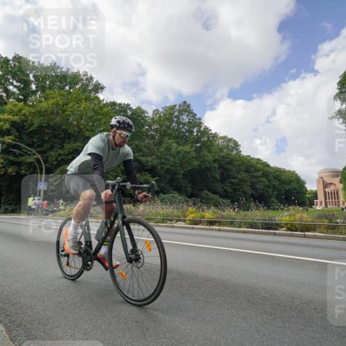 14.09.2025 - Stadtparktriathlon Michael Burmester http://msf.ph/oto/8895495 14.09.2025 13:05:31 Radfahren 1330, 1344, 1356, 1369, 1373, 1388, 1494, 1505, 1520 meine-sportfotos.de