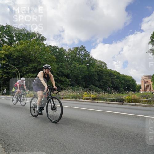 14.09.2025 - Stadtparktriathlon Michael Burmester http://msf.ph/oto/8895498 14.09.2025 13:05:37 Radfahren 1330, 1344, 1356, 1388, 1494, 1511, 1520 meine-sportfotos.de