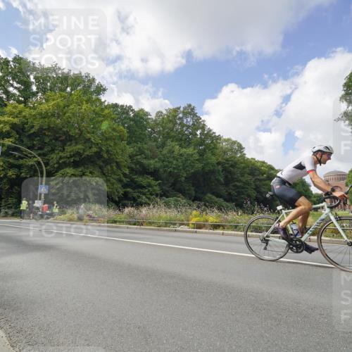 14.09.2025 - Stadtparktriathlon Michael Burmester http://msf.ph/oto/8895523 14.09.2025 13:06:34 Radfahren 1371, 1381, 1391, 1396, 1413, 1452, 1495 meine-sportfotos.de