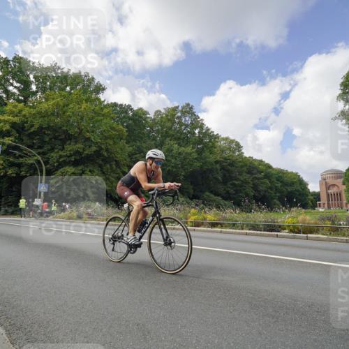 14.09.2025 - Stadtparktriathlon Michael Burmester http://msf.ph/oto/8895526 14.09.2025 13:06:42 Radfahren 1396, 1442, 1495 meine-sportfotos.de