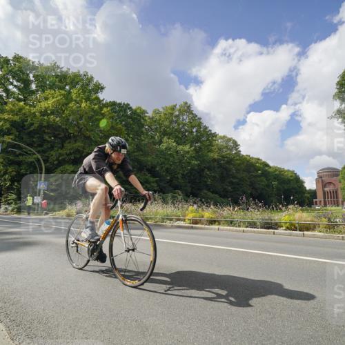 14.09.2025 - Stadtparktriathlon Michael Burmester http://msf.ph/oto/8895555 14.09.2025 13:08:34 Radfahren 1360, 1420, 1481, 1514, 1518 meine-sportfotos.de