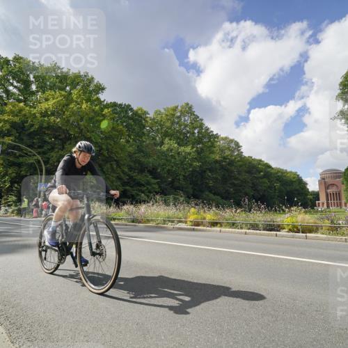 14.09.2025 - Stadtparktriathlon Michael Burmester http://msf.ph/oto/8895573 14.09.2025 13:09:07 Radfahren 1325, 1329, 1427, 1460, 1462, 1507, 1517 meine-sportfotos.de