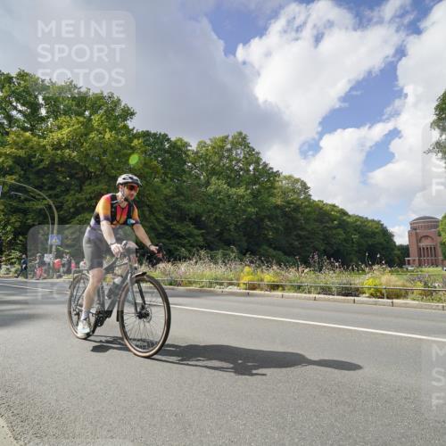 14.09.2025 - Stadtparktriathlon Michael Burmester http://msf.ph/oto/8895589 14.09.2025 13:09:36 Radfahren 1343, 1441, 1454, 1515 meine-sportfotos.de