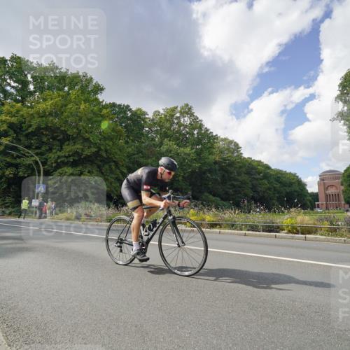 14.09.2025 - Stadtparktriathlon Michael Burmester http://msf.ph/oto/8895592 14.09.2025 13:10:17 Radfahren 1349, 1384, 1387, 1403, 1436, 1438, 1439, 1467, 1480, 1488, 1499, 1501 meine-sportfotos.de