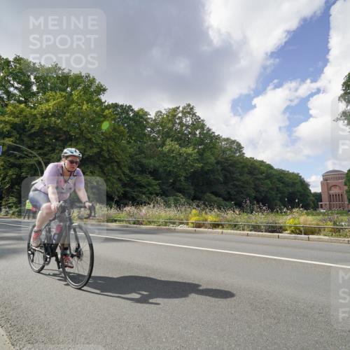 14.09.2025 - Stadtparktriathlon Michael Burmester http://msf.ph/oto/8895602 14.09.2025 13:10:38 Radfahren 1331, 1341, 1342, 1380, 1414, 1431, 1510, 1519 meine-sportfotos.de