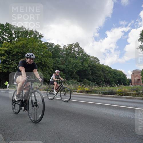 14.09.2025 - Stadtparktriathlon Michael Burmester http://msf.ph/oto/8895625 14.09.2025 13:11:54 Radfahren 1357, 1435, 1437, 1483 meine-sportfotos.de