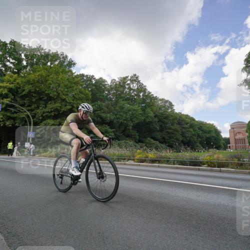 14.09.2025 - Stadtparktriathlon Michael Burmester http://msf.ph/oto/8895627 14.09.2025 13:12:01 Radfahren 1275, 1326, 1357, 1394, 1465, 1545 meine-sportfotos.de