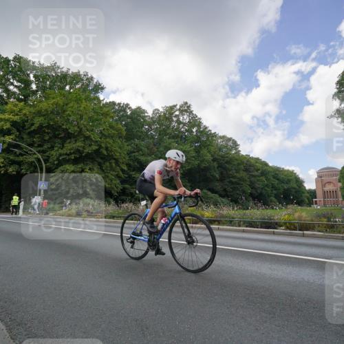 14.09.2025 - Stadtparktriathlon Michael Burmester http://msf.ph/oto/8895628 14.09.2025 13:12:04 Radfahren 1275, 1326, 1357, 1394, 1465, 1472, 1545, 1558 meine-sportfotos.de