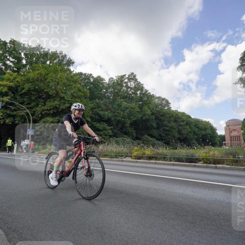14.09.2025 - Stadtparktriathlon Michael Burmester http://msf.ph/oto/8895632 14.09.2025 13:12:08 Radfahren 1275, 1326, 1394, 1429, 1465, 1472, 1545, 1558 meine-sportfotos.de