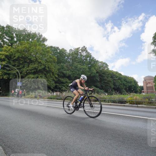 14.09.2025 - Stadtparktriathlon Michael Burmester http://msf.ph/oto/8895653 14.09.2025 13:13:06 Radfahren 1324, 1350, 1490, 1513, 1526 meine-sportfotos.de