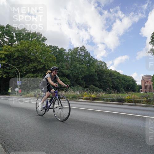 14.09.2025 - Stadtparktriathlon Michael Burmester http://msf.ph/oto/8895665 14.09.2025 13:13:44 Radfahren 1423, 1487, 1505, 1530 meine-sportfotos.de