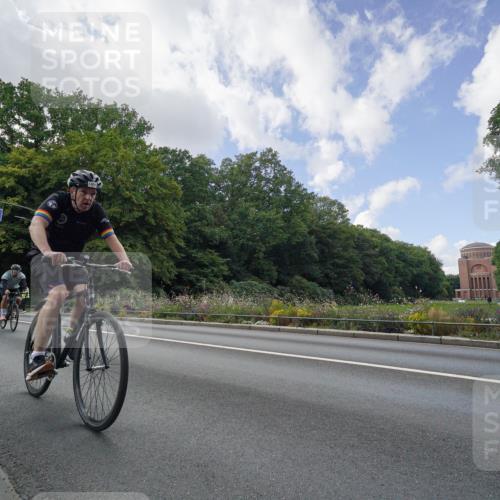 14.09.2025 - Stadtparktriathlon Michael Burmester http://msf.ph/oto/8895667 14.09.2025 13:13:55 Radfahren 1491, 1520 meine-sportfotos.de