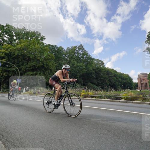 14.09.2025 - Stadtparktriathlon Michael Burmester http://msf.ph/oto/8895674 14.09.2025 13:14:22 Radfahren 1332, 1452, 1495, 1547, 1552 meine-sportfotos.de
