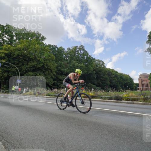 14.09.2025 - Stadtparktriathlon Michael Burmester http://msf.ph/oto/8895675 14.09.2025 13:14:23 Radfahren 1332, 1452, 1495, 1504, 1552 meine-sportfotos.de