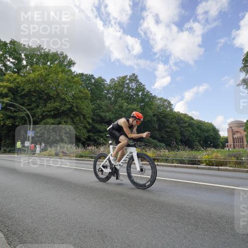 14.09.2025 - Stadtparktriathlon Michael Burmester http://msf.ph/oto/8895677 14.09.2025 13:14:32 Radfahren 1327, 1336, 1504, 1525 meine-sportfotos.de