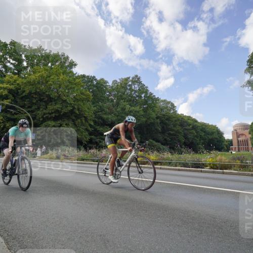 14.09.2025 - Stadtparktriathlon Michael Burmester http://msf.ph/oto/8895680 14.09.2025 13:14:36 Radfahren 1327, 1336, 1430, 1444, 1504, 1525 meine-sportfotos.de