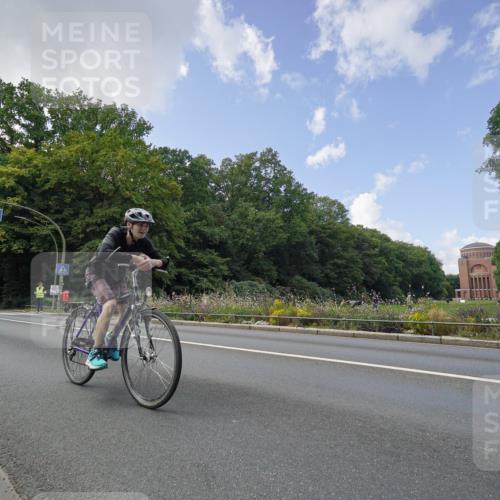 14.09.2025 - Stadtparktriathlon Michael Burmester http://msf.ph/oto/8895700 14.09.2025 13:15:30 Radfahren 1371, 1425, 1536 meine-sportfotos.de