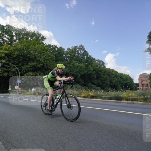 14.09.2025 - Stadtparktriathlon Michael Burmester http://msf.ph/oto/8895720 14.09.2025 13:16:52 Radfahren 1441, 1532 meine-sportfotos.de