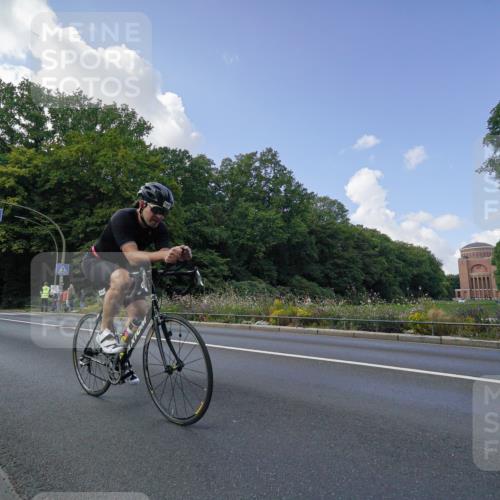 14.09.2025 - Stadtparktriathlon Michael Burmester http://msf.ph/oto/8895737 14.09.2025 13:17:36 Radfahren 1427, 1488, 1499, 1510, 1522, 1544 meine-sportfotos.de