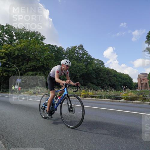14.09.2025 - Stadtparktriathlon Michael Burmester http://msf.ph/oto/8895756 14.09.2025 13:18:33 Radfahren 1436, 1453, 1480, 1501, 1521, 1543, 1545 meine-sportfotos.de
