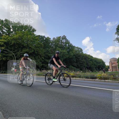 14.09.2025 - Stadtparktriathlon Michael Burmester http://msf.ph/oto/8895761 14.09.2025 13:18:40 Radfahren 1436, 1453, 1480, 1501, 1508, 1543 meine-sportfotos.de