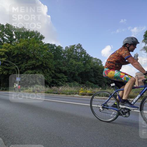 14.09.2025 - Stadtparktriathlon Michael Burmester http://msf.ph/oto/8895762 14.09.2025 13:18:41 Radfahren 1453, 1480, 1501, 1508, 1543 meine-sportfotos.de