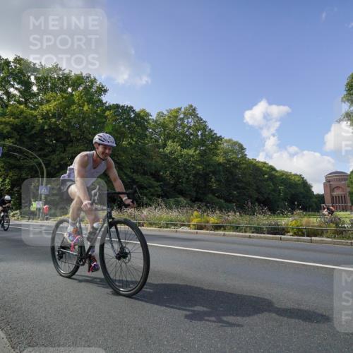 14.09.2025 - Stadtparktriathlon Michael Burmester http://msf.ph/oto/8895784 14.09.2025 13:19:37 Radfahren 1450, 1473, 1476, 1484, 1494, 1611 meine-sportfotos.de