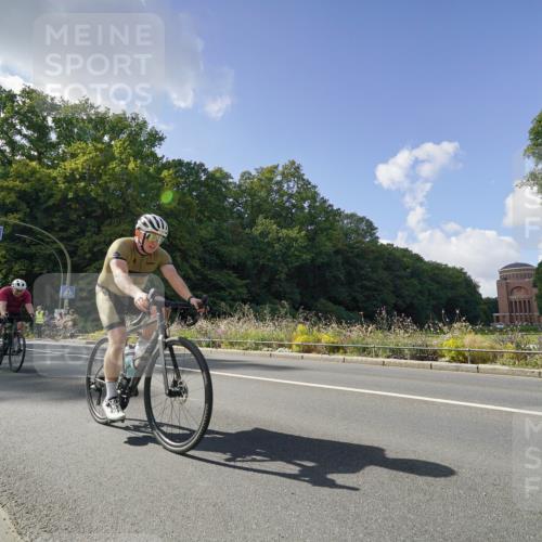 14.09.2025 - Stadtparktriathlon Michael Burmester http://msf.ph/oto/8895795 14.09.2025 13:19:58 Radfahren 1357, 1376, 1426, 1526, 1541, 1571 meine-sportfotos.de