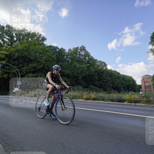 14.09.2025 - Stadtparktriathlon Michael Burmester http://msf.ph/oto/8895815 14.09.2025 13:20:45 Radfahren 1434, 1435, 1463, 1483, 1579, 1603 meine-sportfotos.de