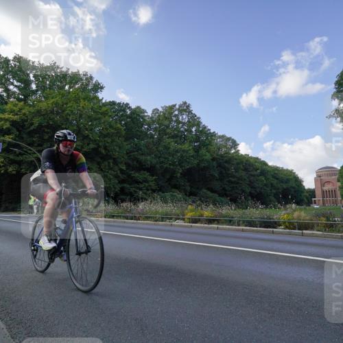 14.09.2025 - Stadtparktriathlon Michael Burmester http://msf.ph/oto/8895822 14.09.2025 13:20:58 Radfahren 1331, 1483, 1528, 1556, 1616, 1618 meine-sportfotos.de
