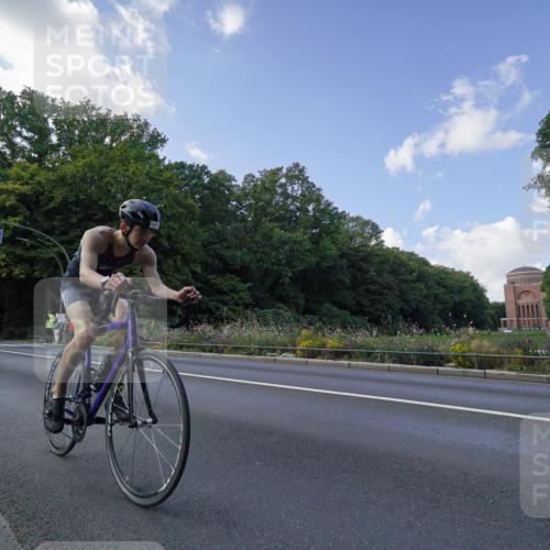 14.09.2025 - Stadtparktriathlon Michael Burmester http://msf.ph/oto/8895824 14.09.2025 13:21:00 Radfahren 1331, 1504, 1528, 1556, 1616, 1618 meine-sportfotos.de