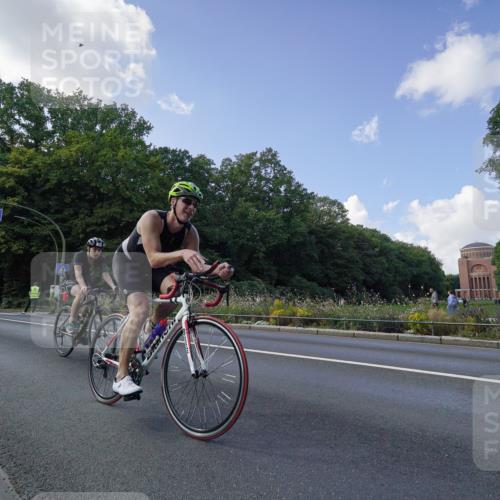 14.09.2025 - Stadtparktriathlon Michael Burmester http://msf.ph/oto/8895840 14.09.2025 13:21:46 Radfahren 1469, 1495, 1514, 1538, 1564, 1614, 1617 meine-sportfotos.de