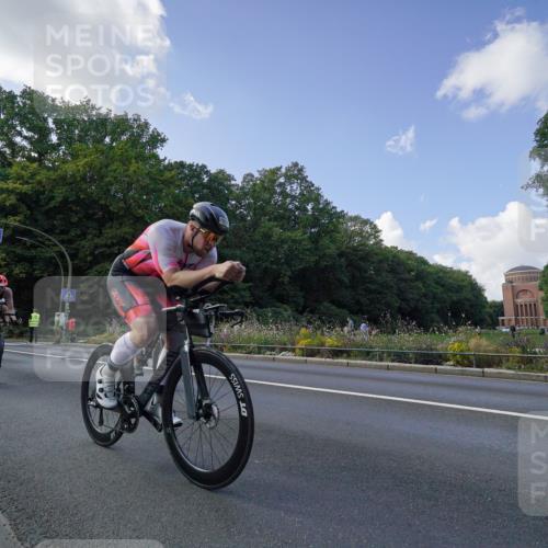 14.09.2025 - Stadtparktriathlon Michael Burmester http://msf.ph/oto/8895842 14.09.2025 13:21:53 Radfahren 1475, 1490, 1495, 1514, 1525, 1614, 1617 meine-sportfotos.de