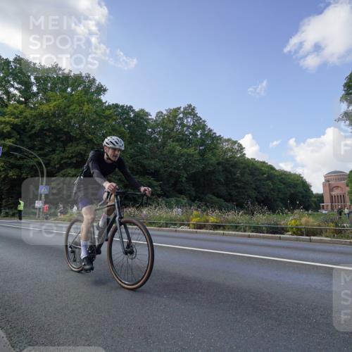14.09.2025 - Stadtparktriathlon Michael Burmester http://msf.ph/oto/8895850 14.09.2025 13:22:05 Radfahren 1487, 1490, 1505, 1604 meine-sportfotos.de