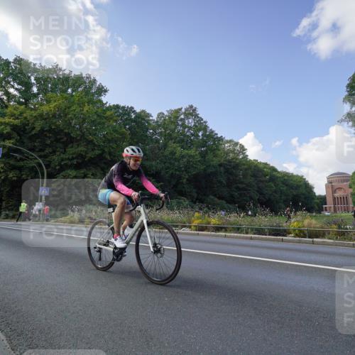 14.09.2025 - Stadtparktriathlon Michael Burmester http://msf.ph/oto/8895856 14.09.2025 13:22:21 Radfahren 1430, 1444, 1452, 1520, 1548, 1577 meine-sportfotos.de
