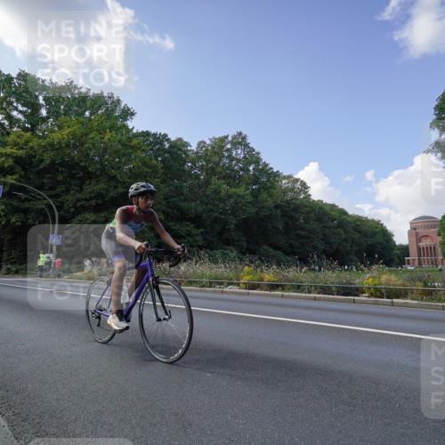 14.09.2025 - Stadtparktriathlon Michael Burmester http://msf.ph/oto/8895864 14.09.2025 13:22:37 Radfahren 1423, 1468, 1471, 1492, 1536, 1599, 1610 meine-sportfotos.de