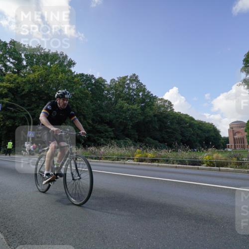 14.09.2025 - Stadtparktriathlon Michael Burmester http://msf.ph/oto/8895874 14.09.2025 13:23:04 Radfahren 1451, 1456, 1481, 1491, 1612 meine-sportfotos.de
