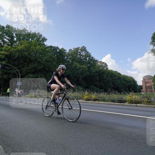 14.09.2025 - Stadtparktriathlon Michael Burmester http://msf.ph/oto/8895876 14.09.2025 13:23:05 Radfahren 1451, 1456, 1481, 1491, 1612 meine-sportfotos.de
