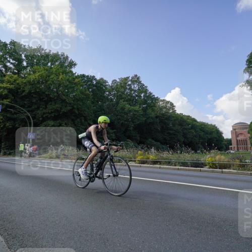 14.09.2025 - Stadtparktriathlon Michael Burmester http://msf.ph/oto/8895877 14.09.2025 13:23:07 Radfahren 1451, 1456, 1491, 1612 meine-sportfotos.de