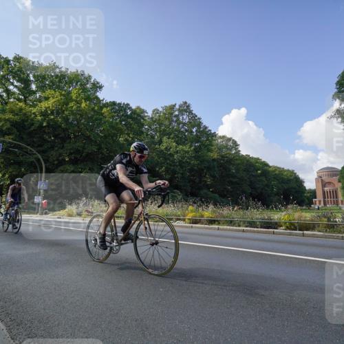 14.09.2025 - Stadtparktriathlon Michael Burmester http://msf.ph/oto/8895901 14.09.2025 13:24:09 Radfahren 1429, 1441, 1506, 1531, 1606, 1615 meine-sportfotos.de