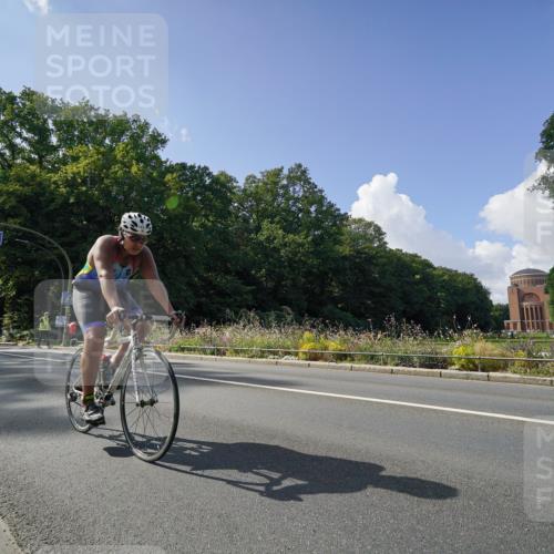 14.09.2025 - Stadtparktriathlon Michael Burmester http://msf.ph/oto/8895903 14.09.2025 13:24:11 Radfahren 1429, 1441, 1506, 1531, 1606, 1615 meine-sportfotos.de