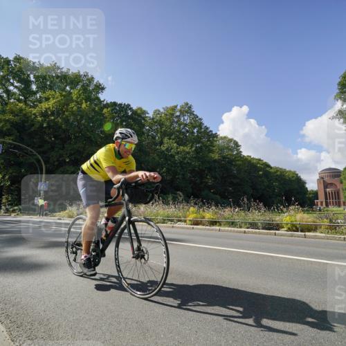 14.09.2025 - Stadtparktriathlon Michael Burmester http://msf.ph/oto/8895906 14.09.2025 13:24:23 Radfahren 1459, 1477, 1496, 1531, 1569 meine-sportfotos.de